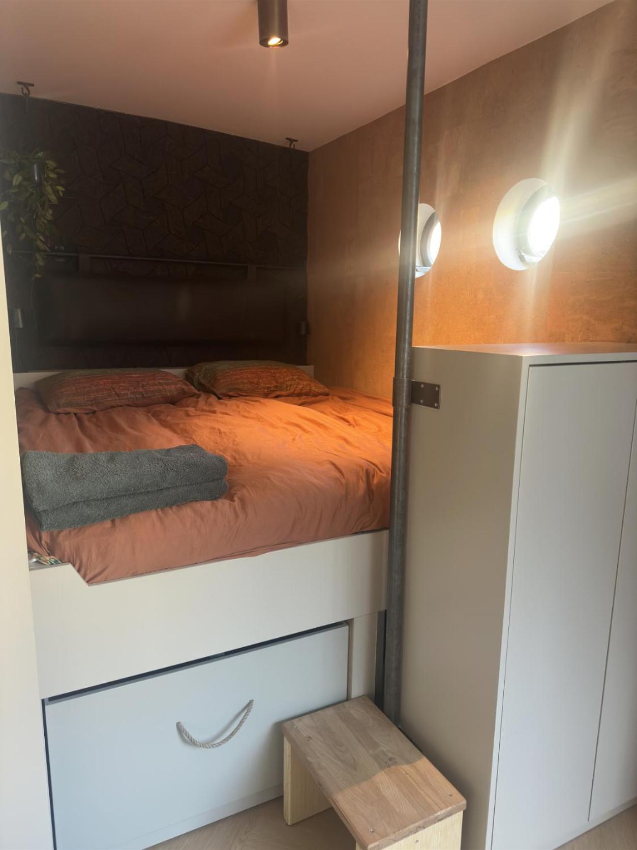 Houseboat Bnb The Floating Nest Amesterdão Exterior foto